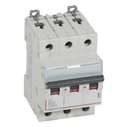 Автоматический выключатель Legrand DX3 3П B32A 6/10kA (автомат) 