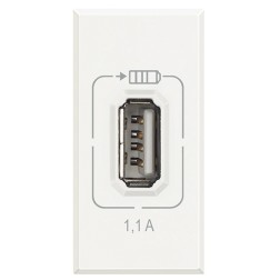 Розетка USB для зарядки мобильных устройств 1,1А 230/5В 1 модуль Axalute, Белый 