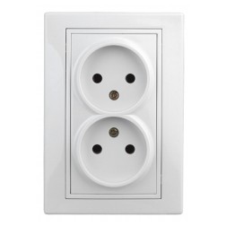 Розетка 2х2P 16А 250В IP20 Intro Plano, белый 1-204-01 