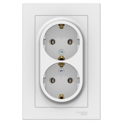 Розетка двойная с заземлением со шторками 16А в сборе SE AtlasDesign, белый 