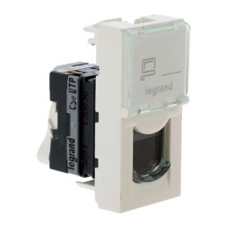 Розетка RJ45 Legrand Mosaic кат.5е UTP 1М 